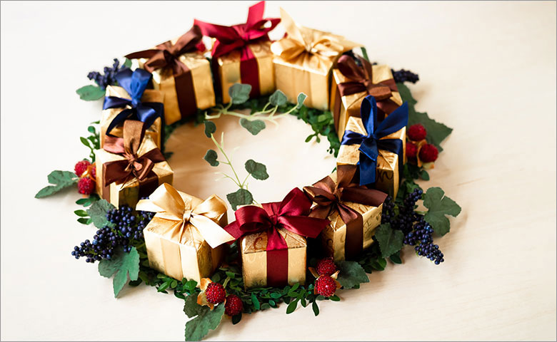 クリスマスプレゼントから考える贈り物の「いつ」とは？
